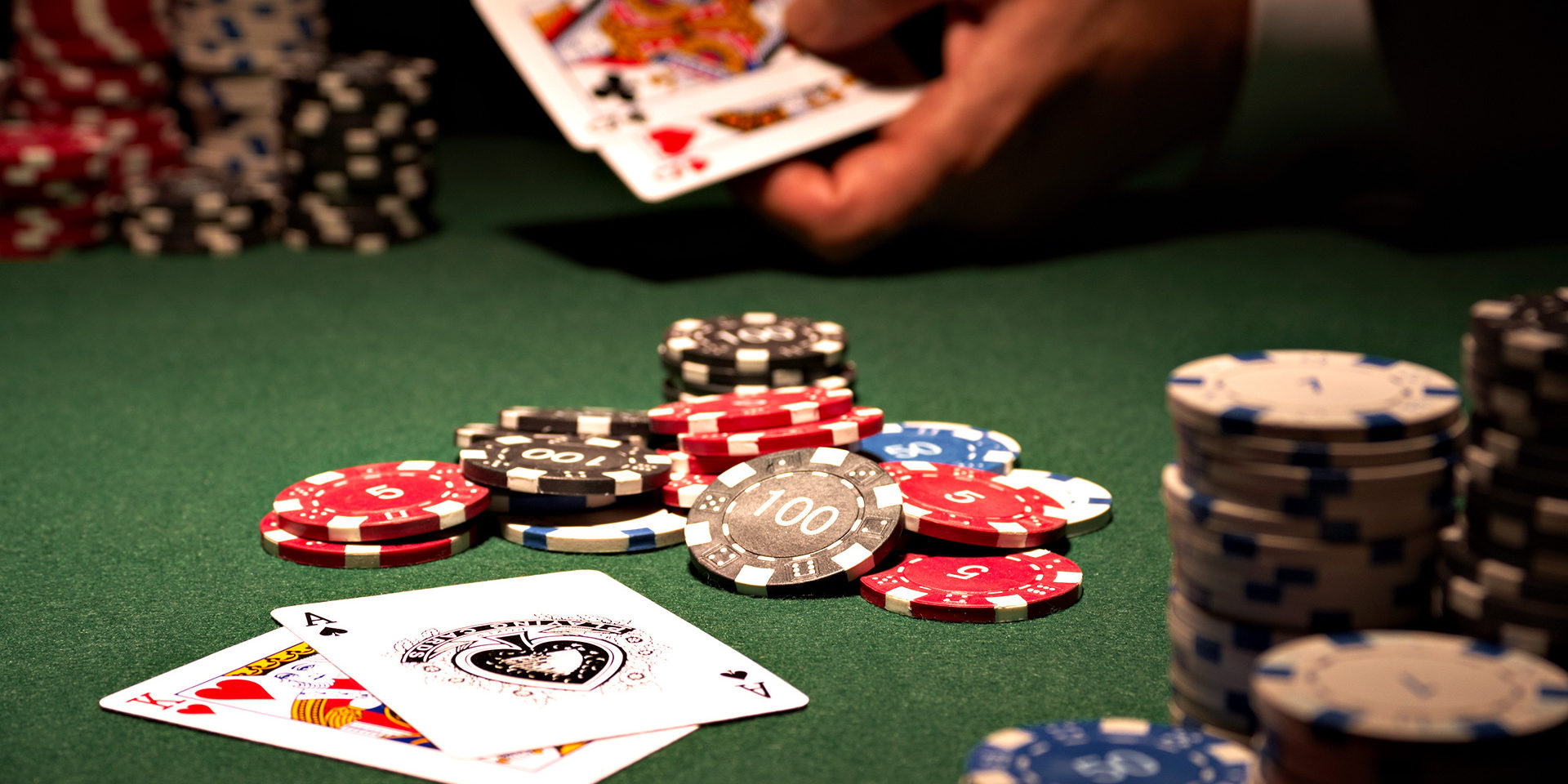 Online Poker Betting: Crafting Your Path to Victory