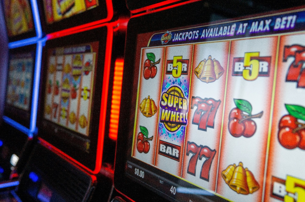 The Thrilling World of Online Gaming Slots